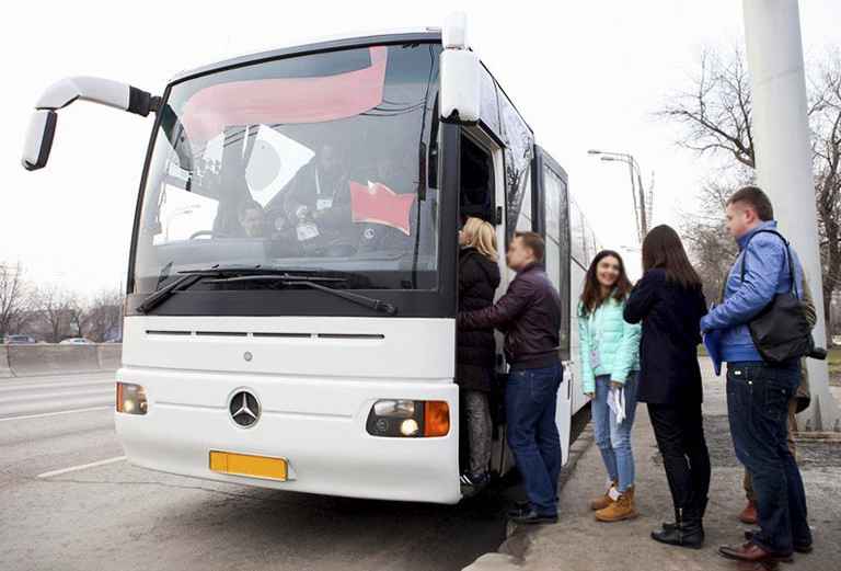 Пассажирские перевозки по межгороду. 28 человек из Шахт в Новошахтинска