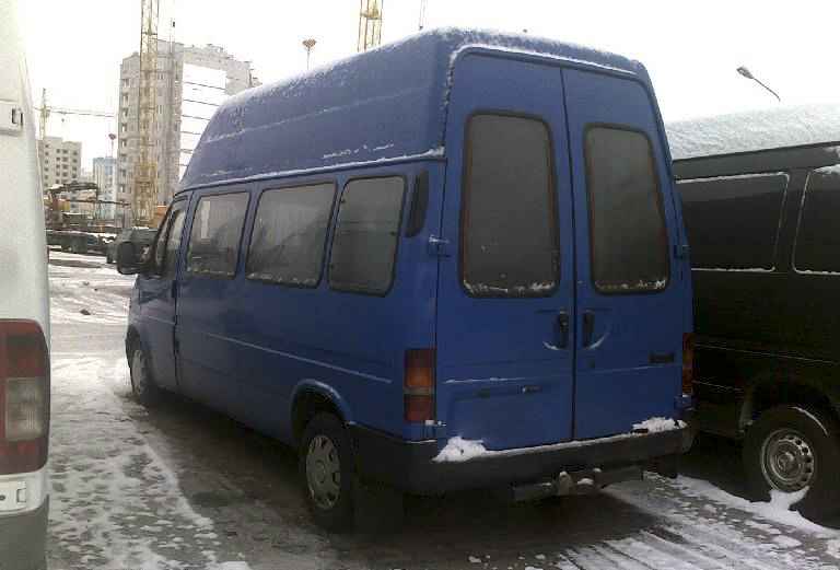 Заказ микроавтобуса для перевозки людей из Украина, Знаменка в Россия, Москва