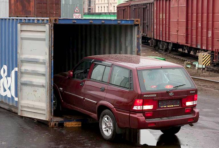 Жд отправка легковой машины  из Брянска в Красноярск